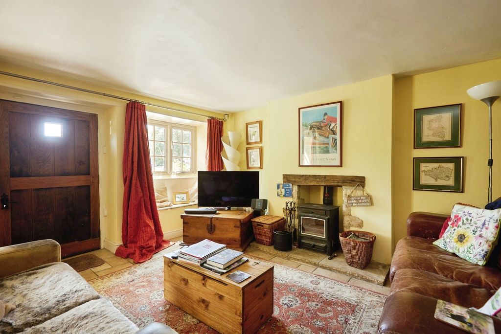 Property photo 2 of 17
