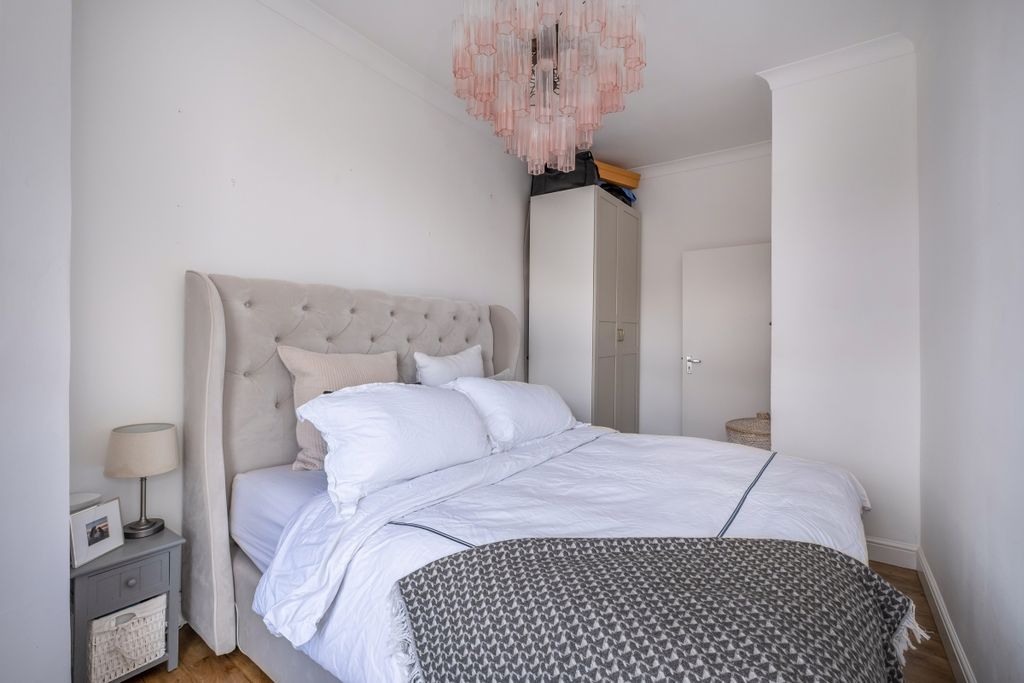 Property photo 2 of 12 First-Floor-St-Ki...