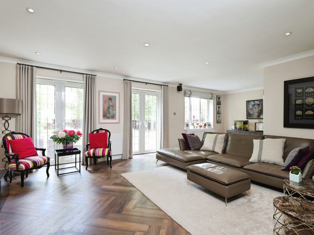 Property photo 2 of 22