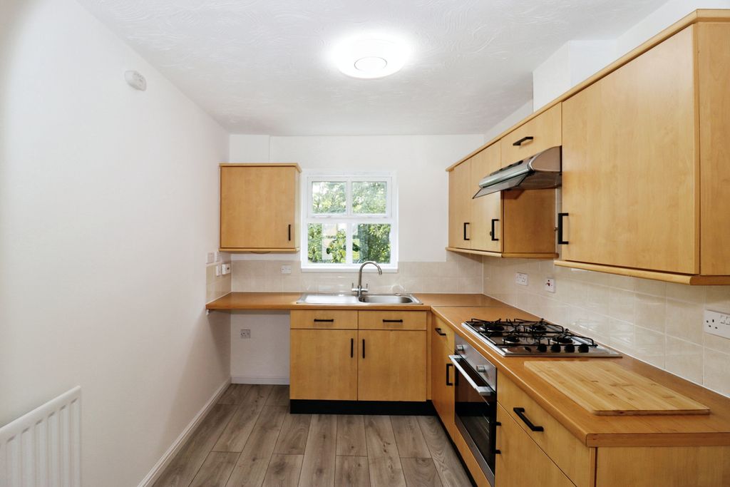 Property photo 2 of 6