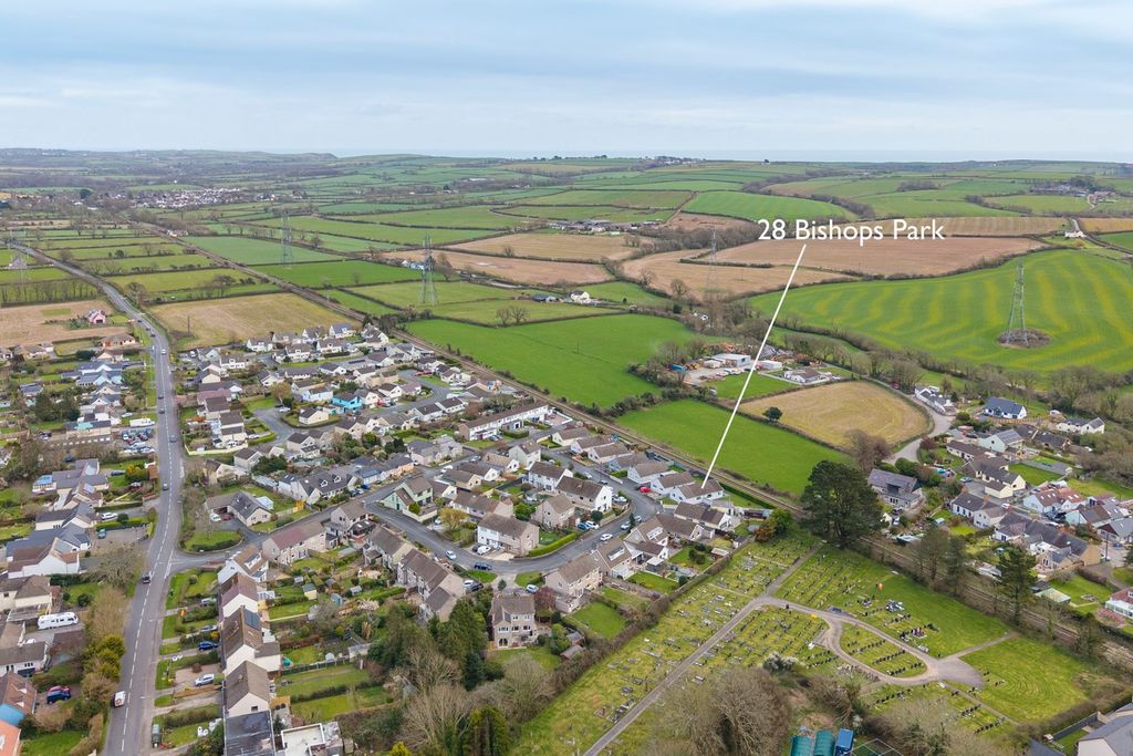 Property photo 2 of 34