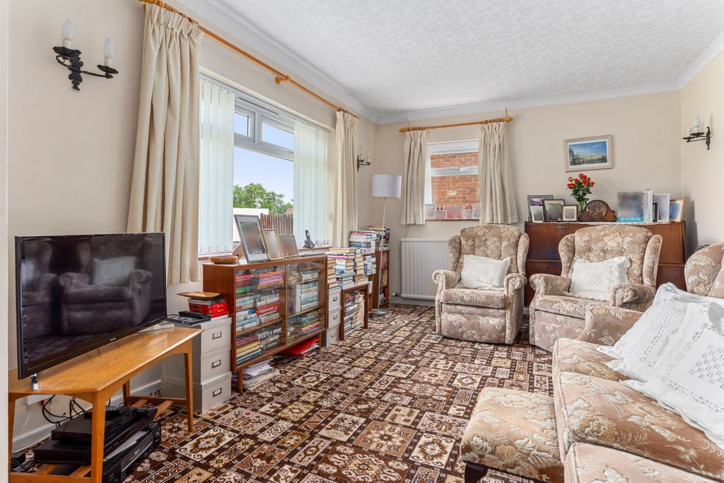 Additional image 12 of 3 bed detached bungalow for saleDryden Way, Liphook GU30