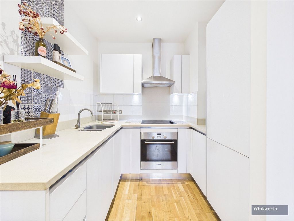 Property photo 3 of 9 Picture No. 06