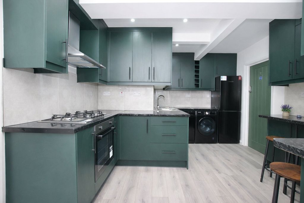 Property photo 3 of 6 Picture No. 07