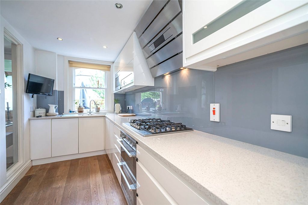 Property photo 3 of 36 Kitchen A