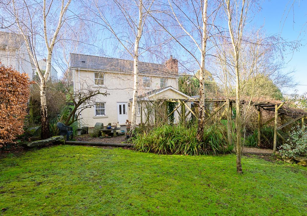 Property photo 1 of 17 Savignoc Cottage-25-Cropped