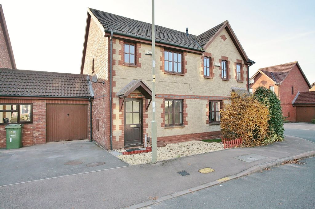 Property photo 1 of 9 Main