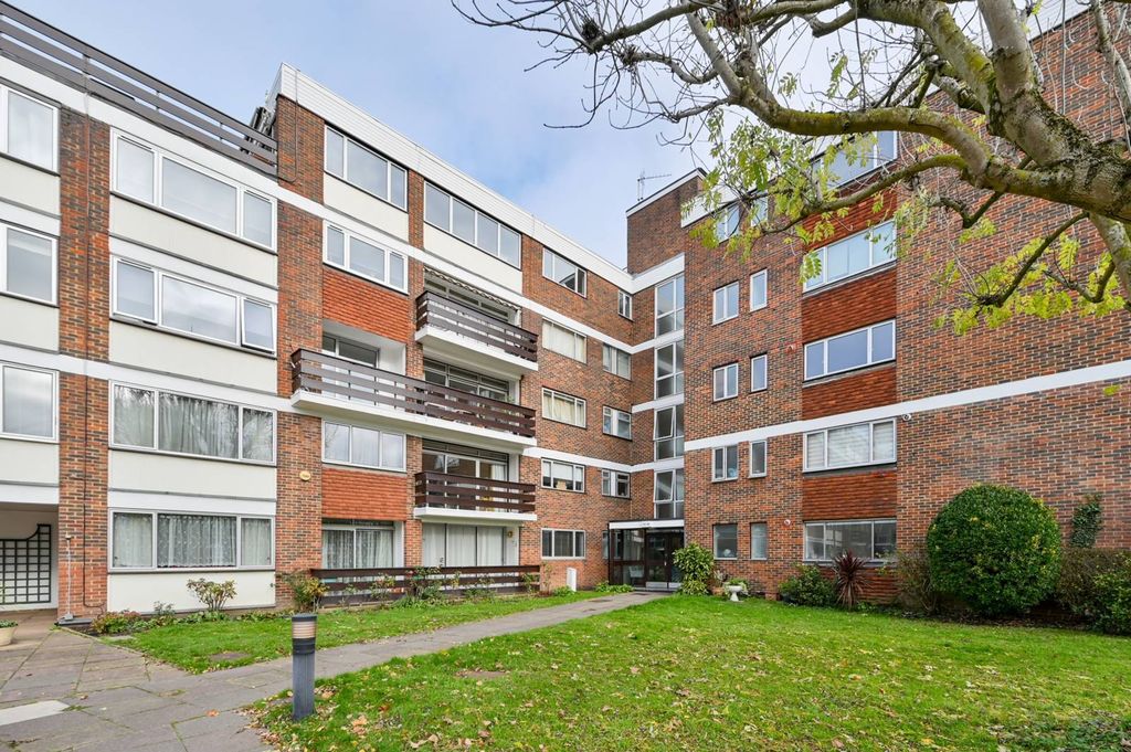 Property photo 2 of 13