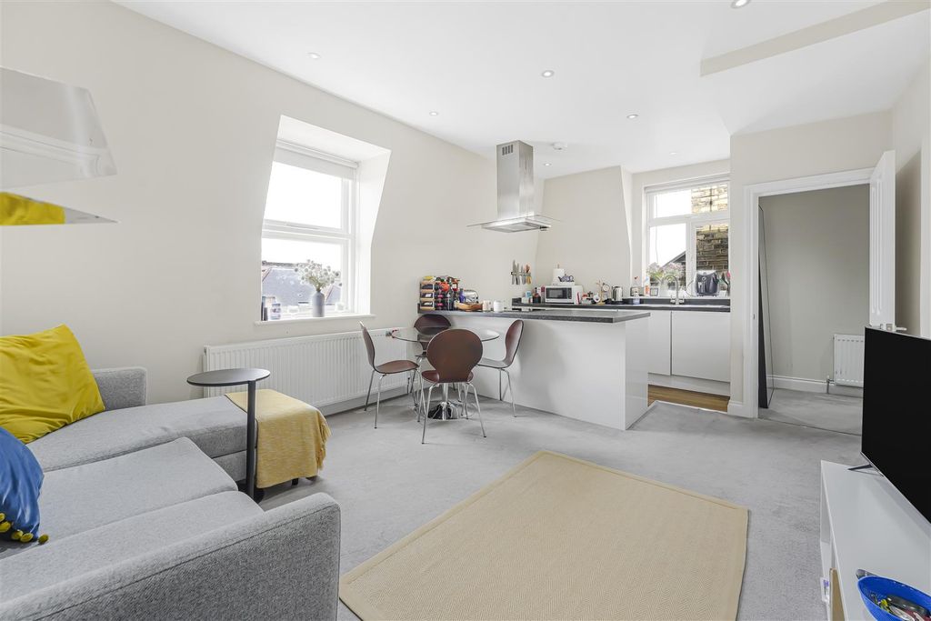 Property photo 2 of 6 Ped04999.Jpg