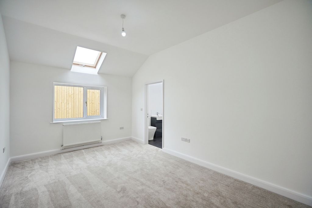 Additional image 7 of 3 bed bungalow for saleWest Walk, Ibstock, Leicestershire LE67
