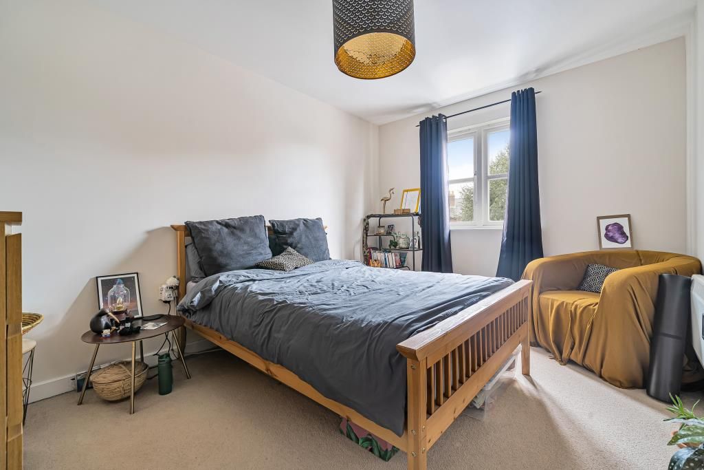 Property photo 3 of 10 Bedroom