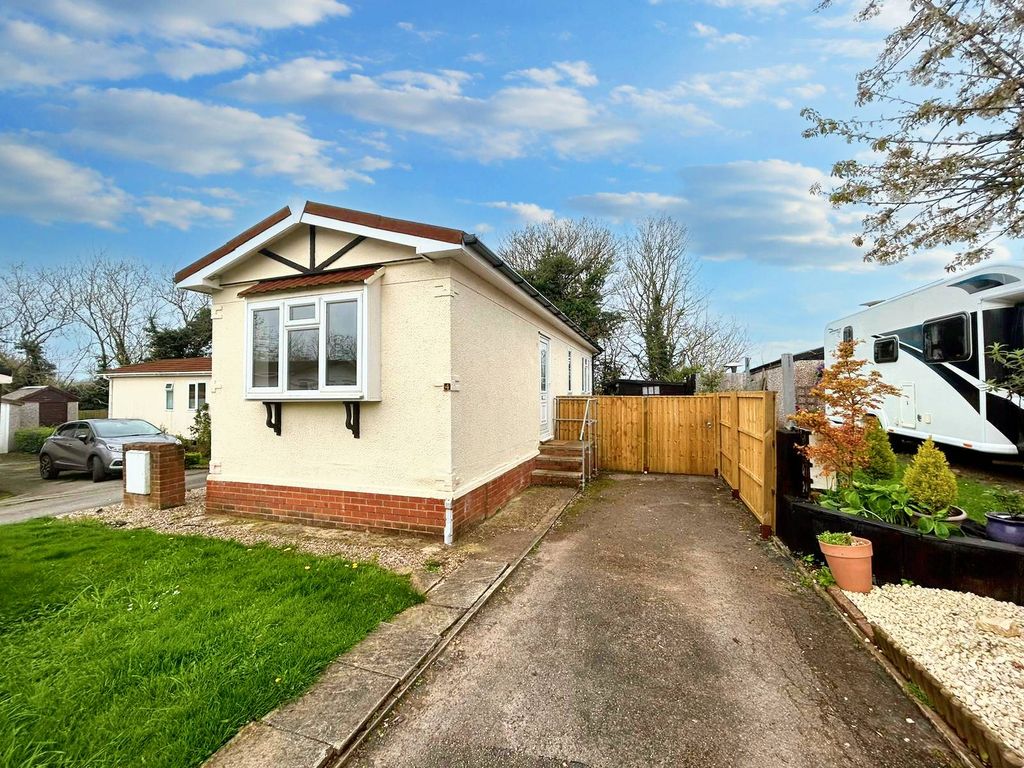 Property photo 1 of 6