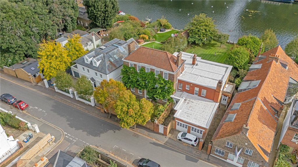 Lower Teddington Road Kingston Upon Thames Surrey KT1 7 Bed Detached Lower Teddington Road Kingston Upon Thames Surrey KT1 7 Bed Detached