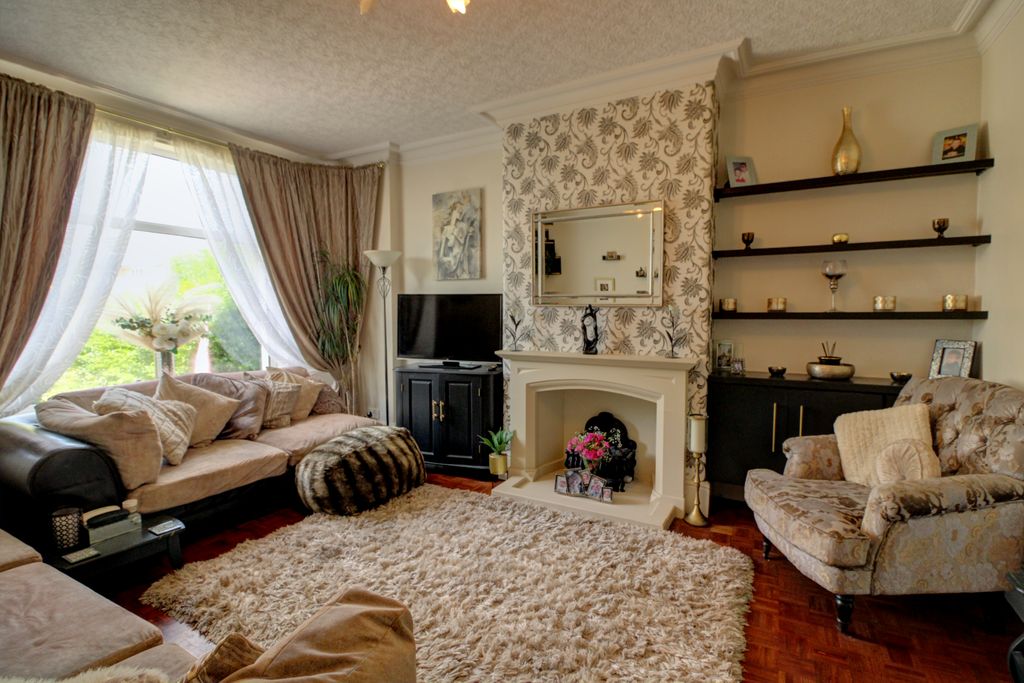 Property photo 3 of 28 2