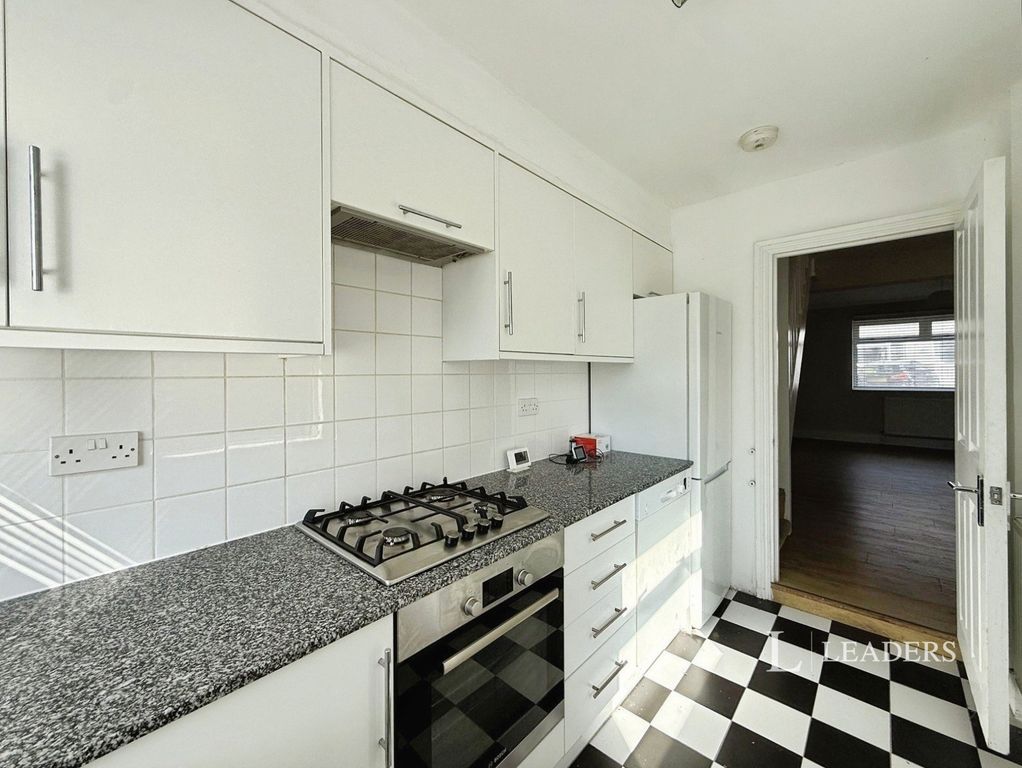 Property photo 3 of 11 Pbox-Img.Jpg