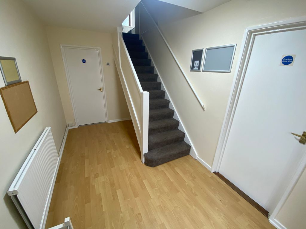 Property photo 3 of 26 Hall 1 26Jul25