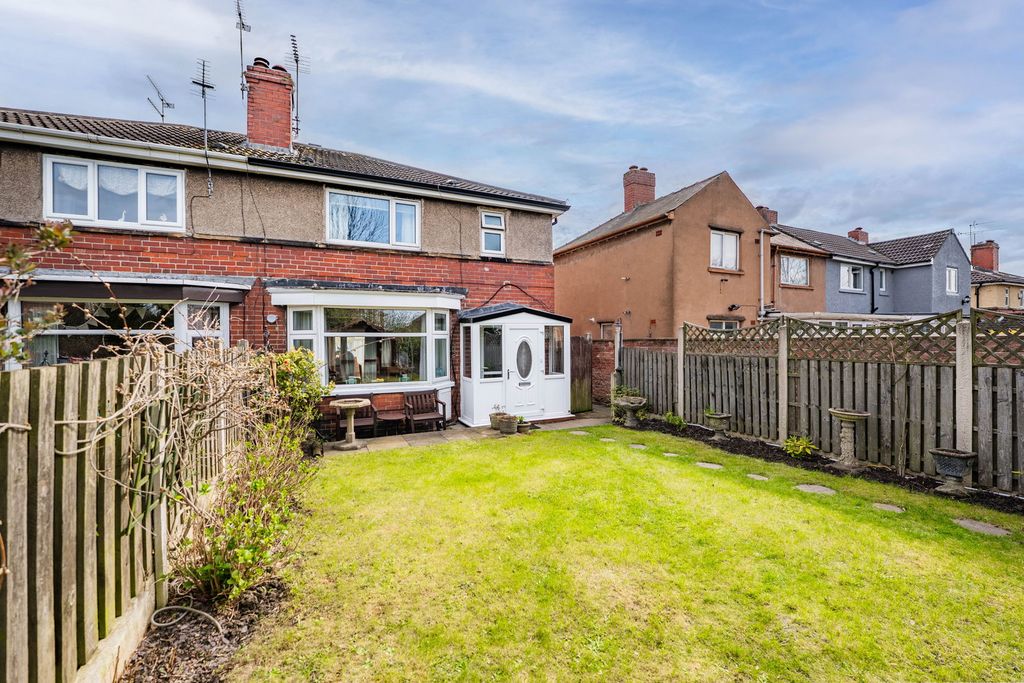 Property photo 1 of 29