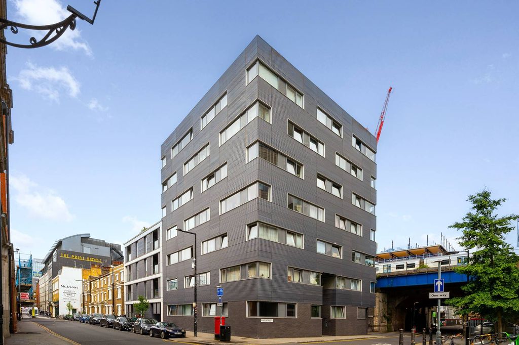 Property photo 3 of 9