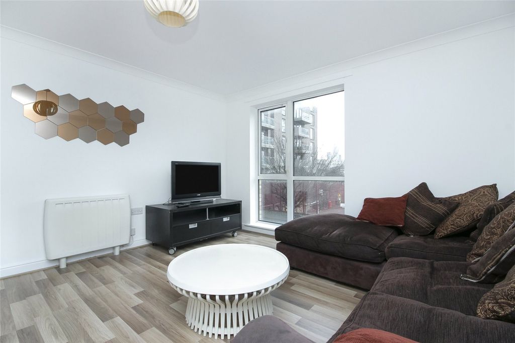Property photo 3 of 16 Reception Room