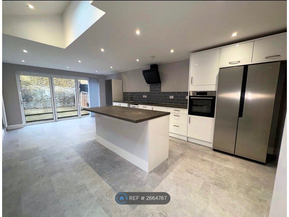 Property photo 1 of 29