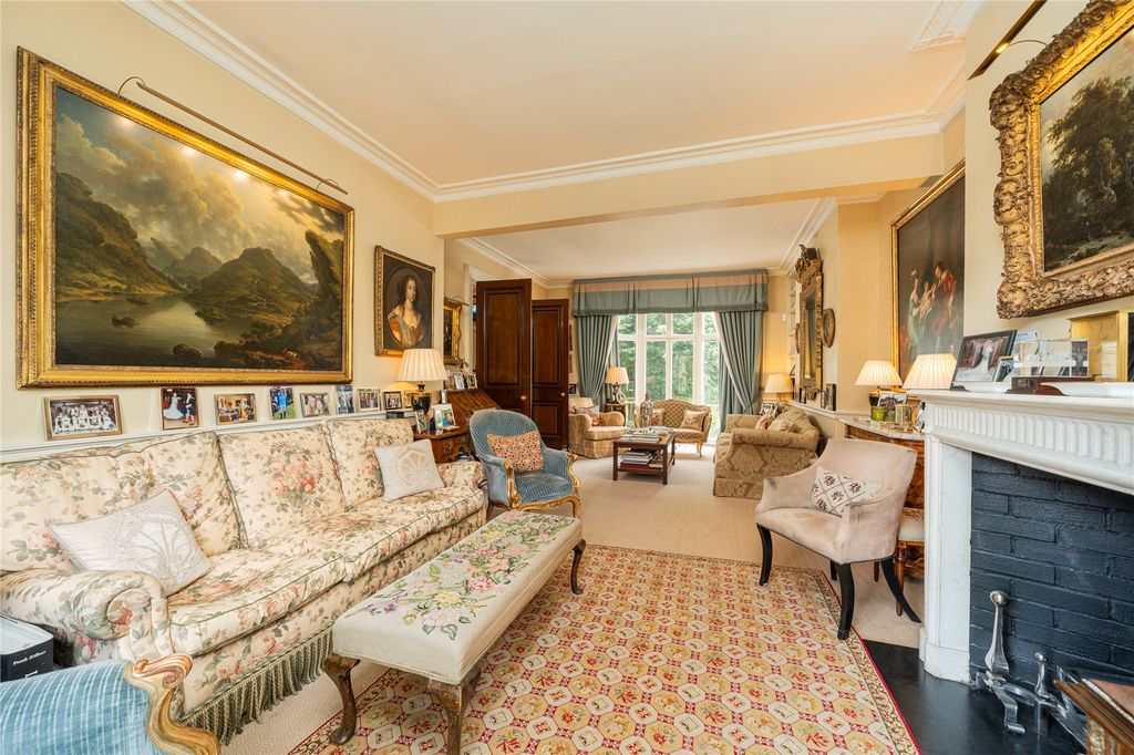 Property photo 3 of 28 Drawing Room