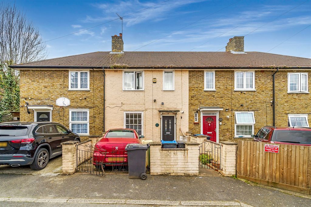 Property photo 1 of 12