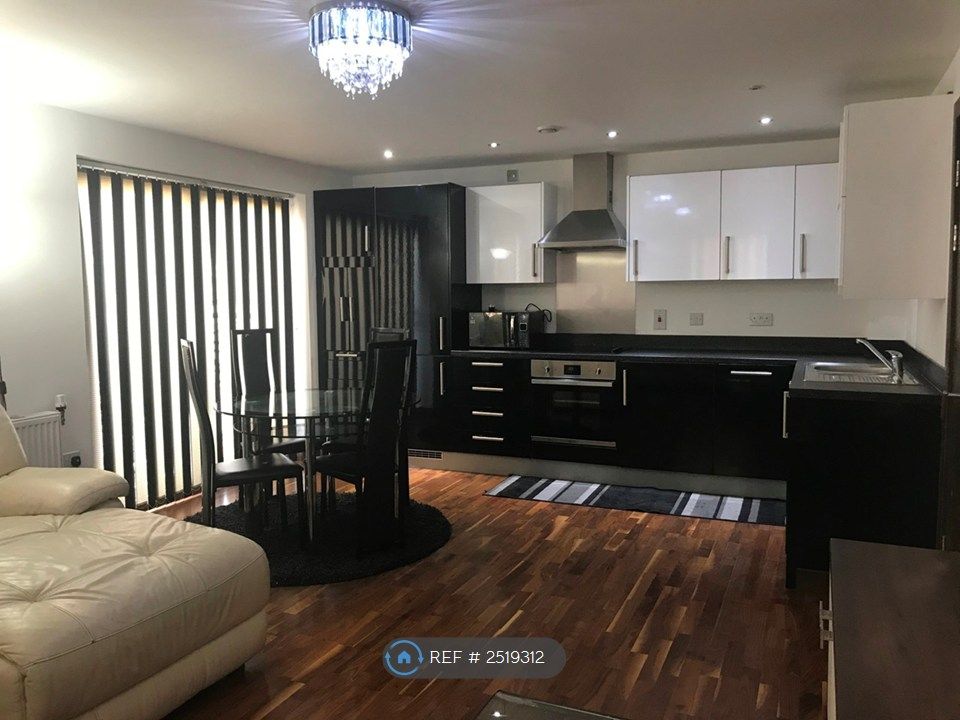 Property photo 2 of 18