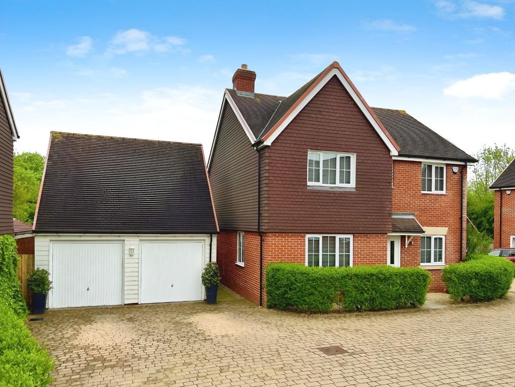 Property photo 1 of 18