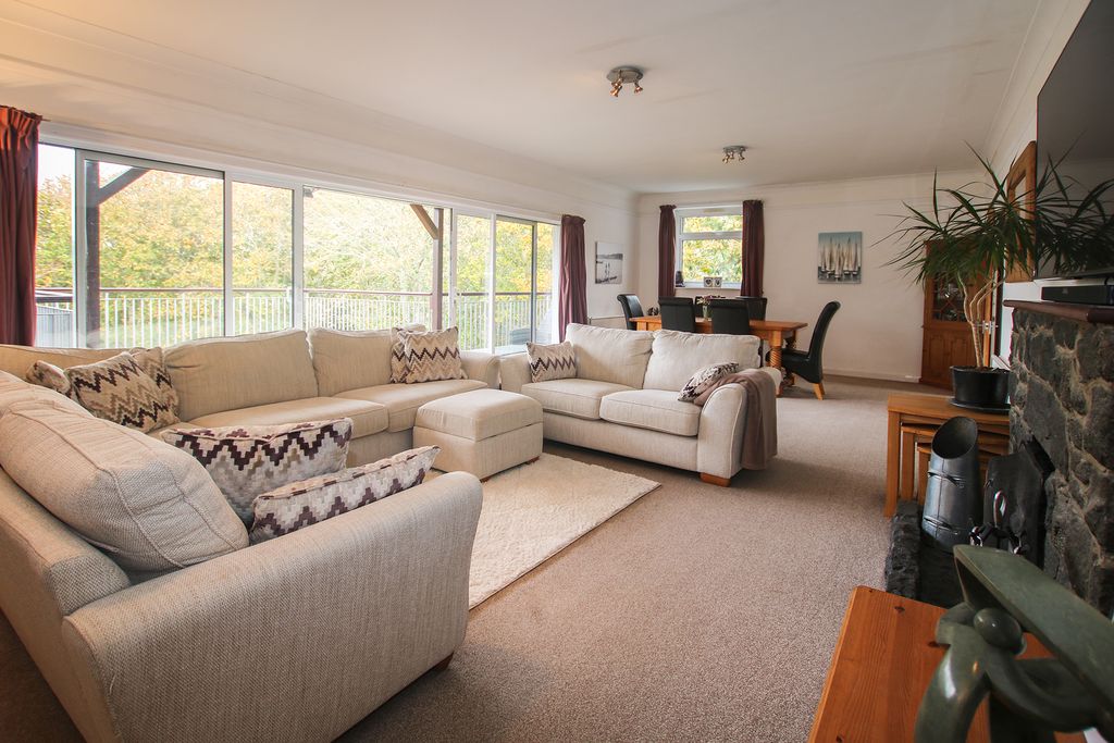 Property photo 3 of 22 Photo 2