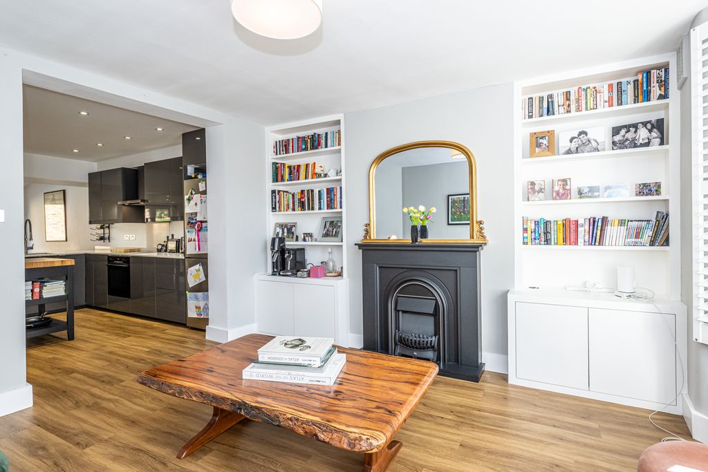 Property photo 3 of 14