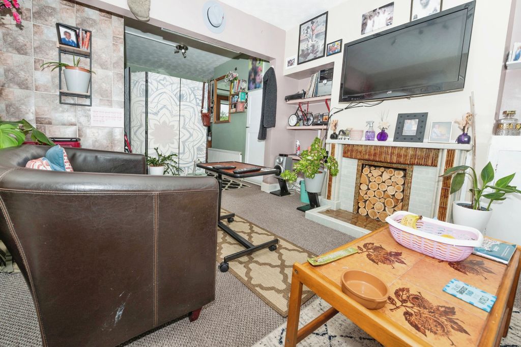 Property photo 3 of 15 Photography