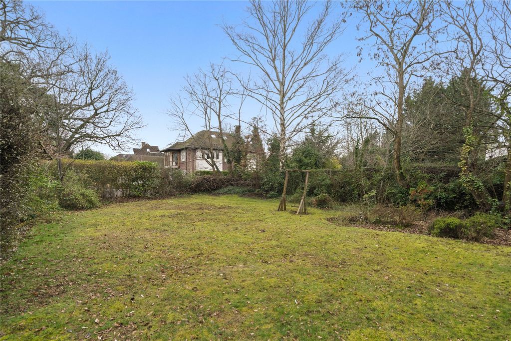 Property photo 2 of 14 Picture No. 12
