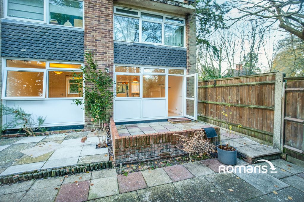 Property photo 2 of 10 Photo