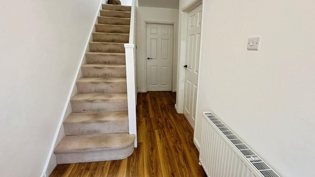 Property photo 3 of 16 634B1161-Img_7360.Jpg