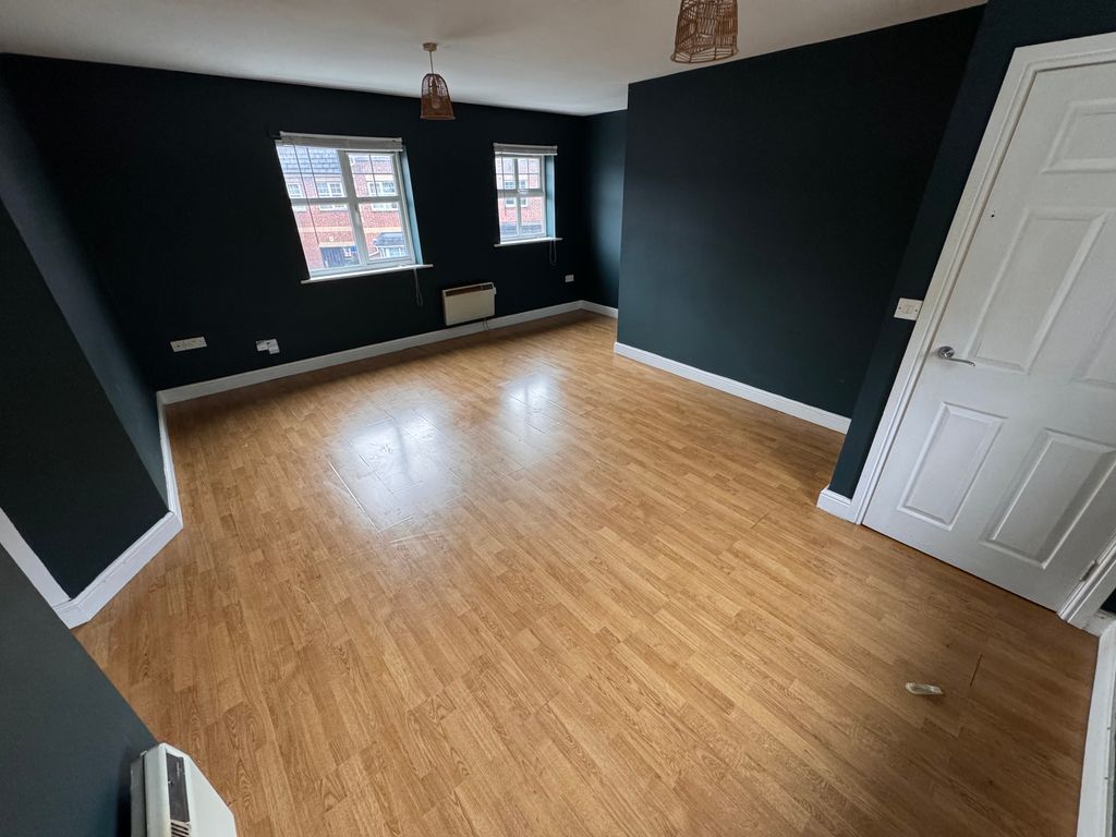 Property photo 2 of 6