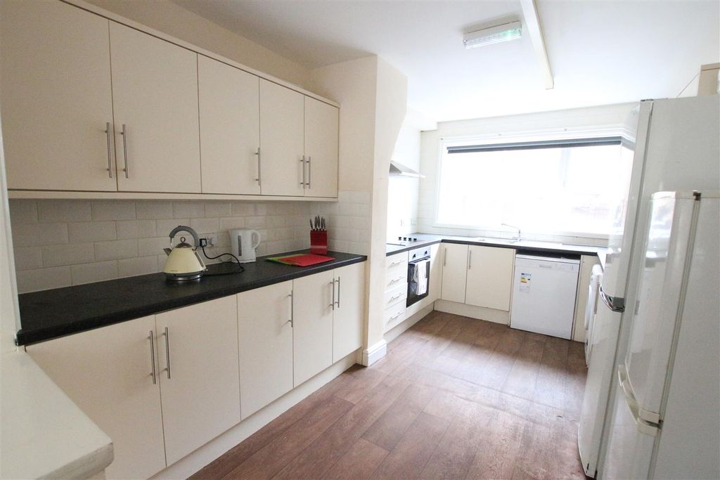 Property photo 3 of 6 Img_8935.Jpg