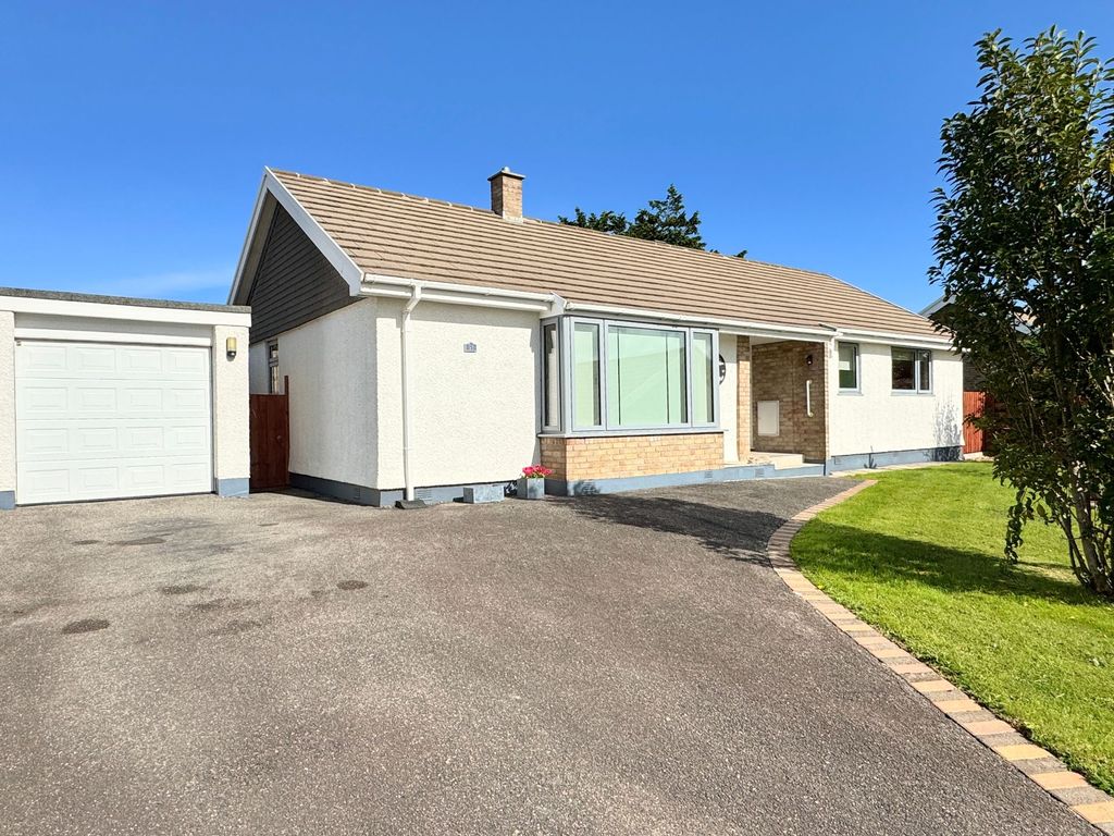 Property photo 1 of 30 Front