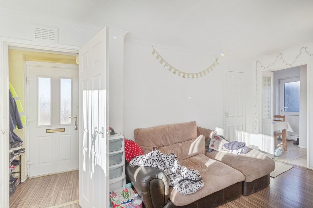 Property photo 3 of 15 Living Room