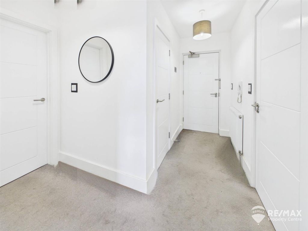 Property photo 3 of 14 Cam02842G0-Pr0397-Still001.Jpg