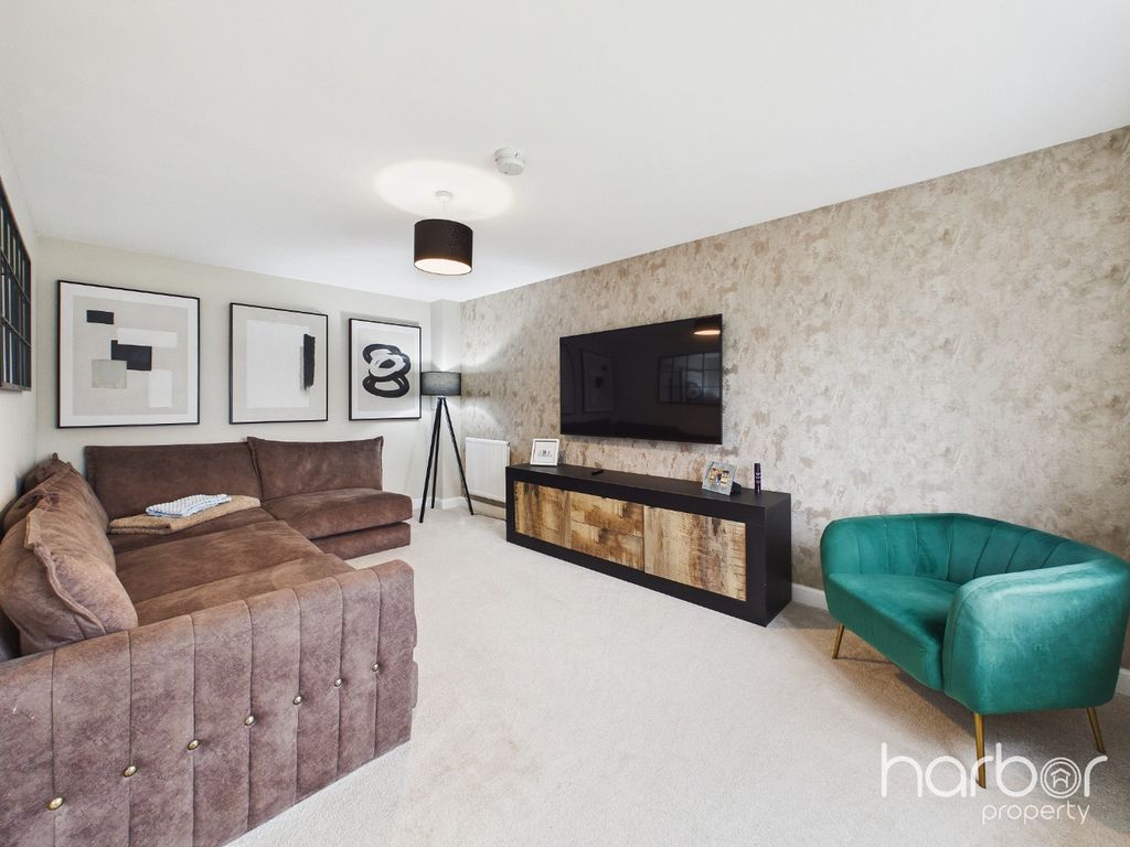 Property photo 2 of 21 5254993