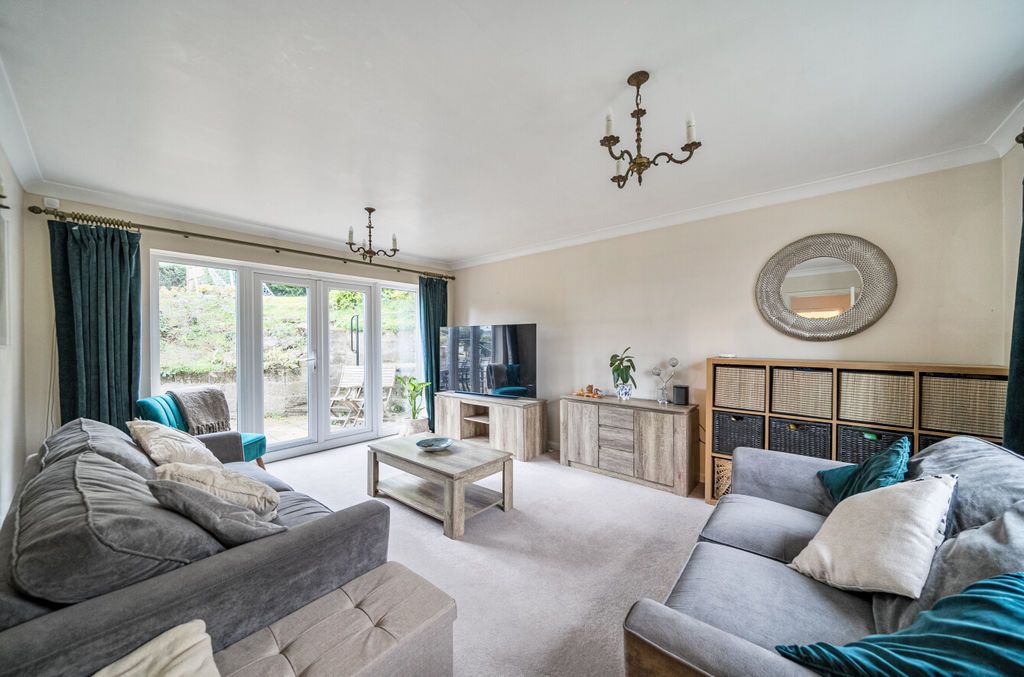 Property photo 2 of 18 Photo 17