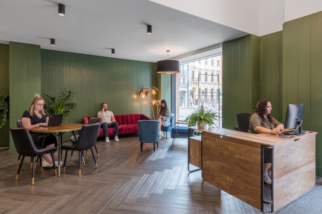 Property photo 3 of 21 Photo 16