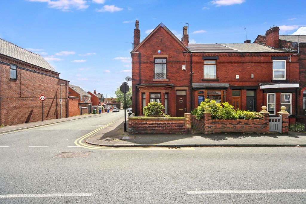 Property photo 1 of 22