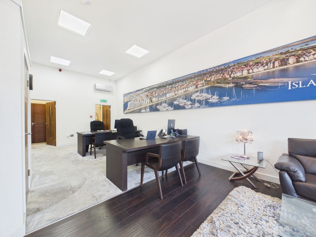 Property photo 1 of 6 Photo 7