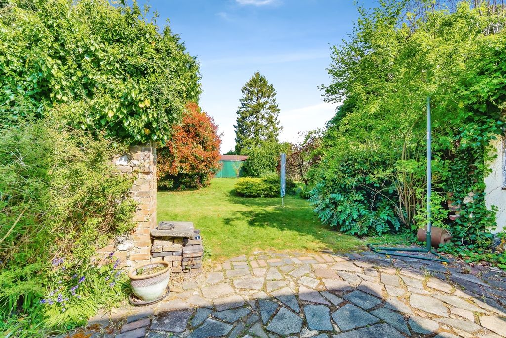 Property photo 2 of 17 Photo