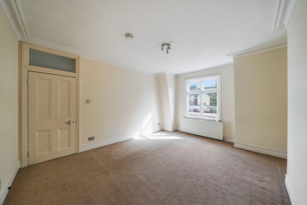 Property photo 3 of 17 Flat 111 Castellain Mansions, Castellain Road, Maida Vale, London, W9 1Hg