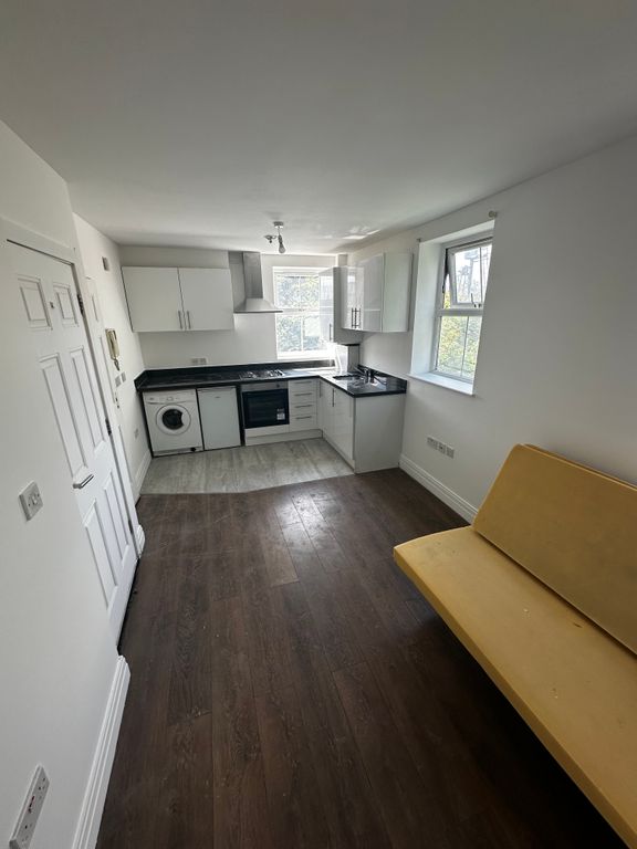 Property photo 1 of 4