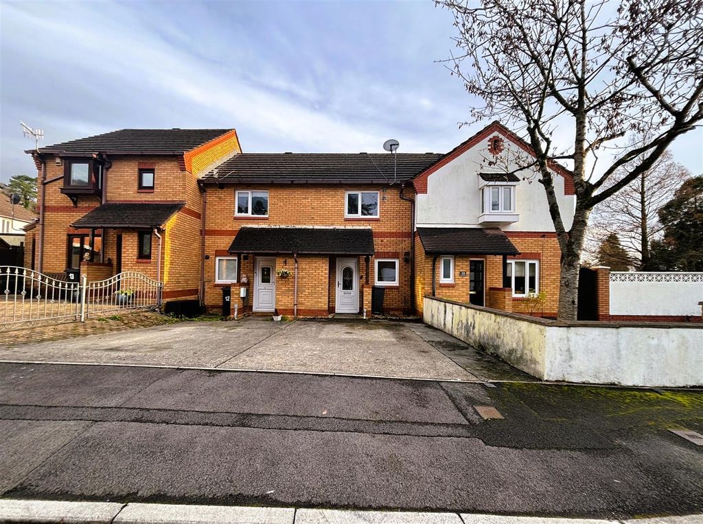 Property photo 1 of 15 Ground Floor