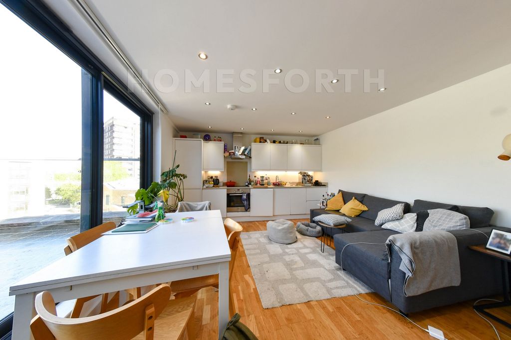 Property photo 2 of 13 Photo 2