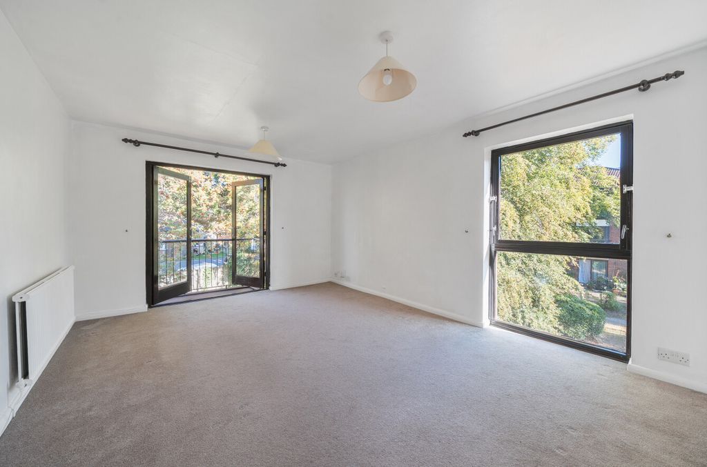 Property photo 2 of 15 1521700-16-1A0A96...